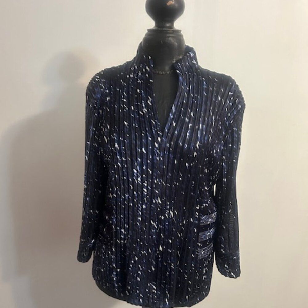 Chico's Julianne Travelers Coll Blue/Black/White zip front blazer, size 2/12